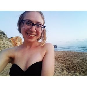 Meet your Posher, Danika